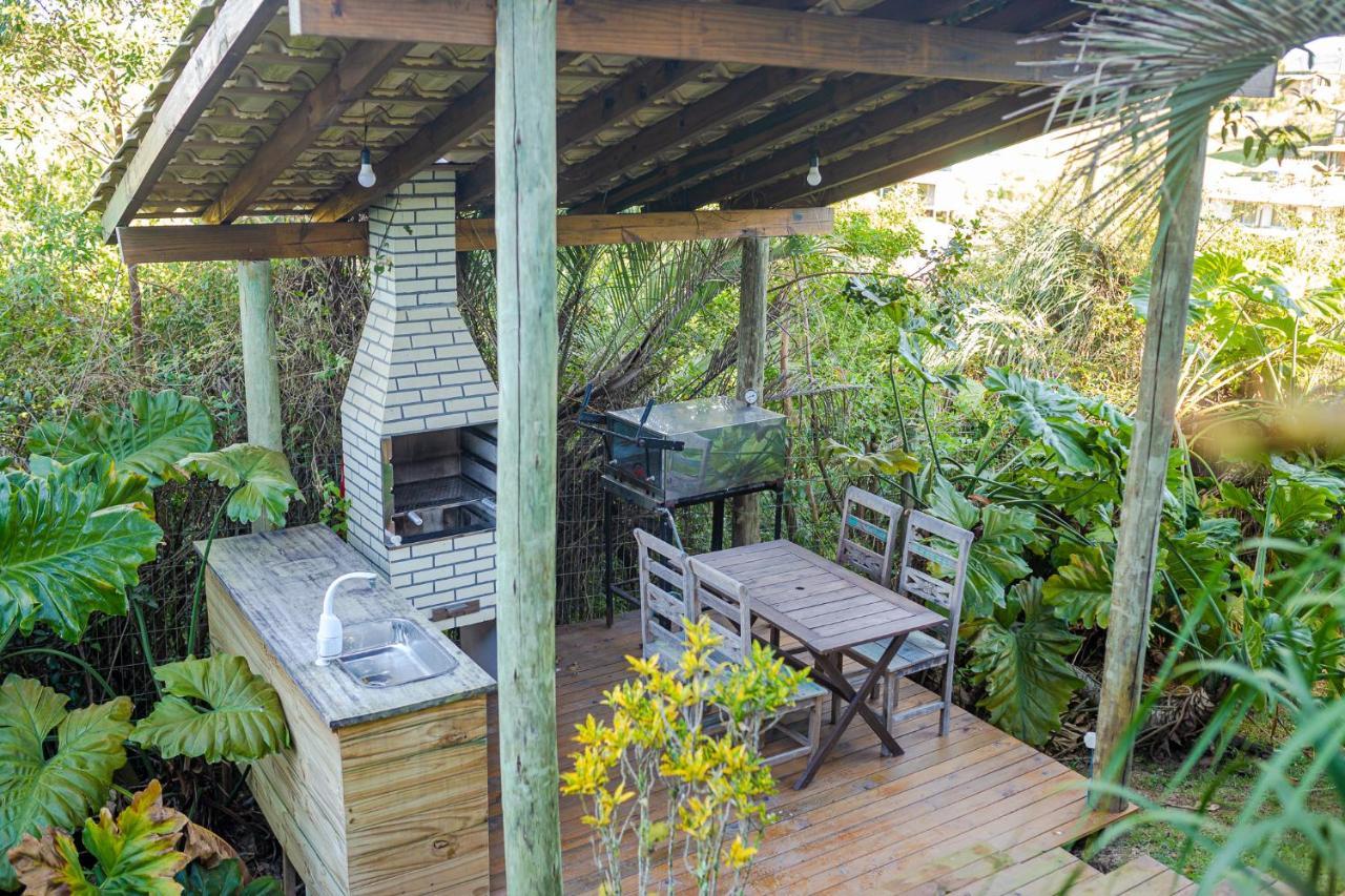 Ibiraquera Guest House Villa Com Piscina E Jacuzzi Прая-ду-Роса Екстер'єр фото